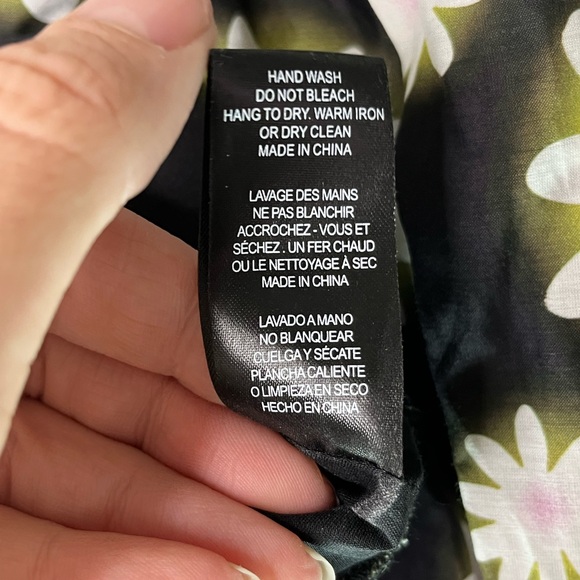 Nicole Miller NWT Hazy Daisy Cotton Sweetheart Crop Top Puff Sleeve Women’s Sz P - Picture 11 of 12